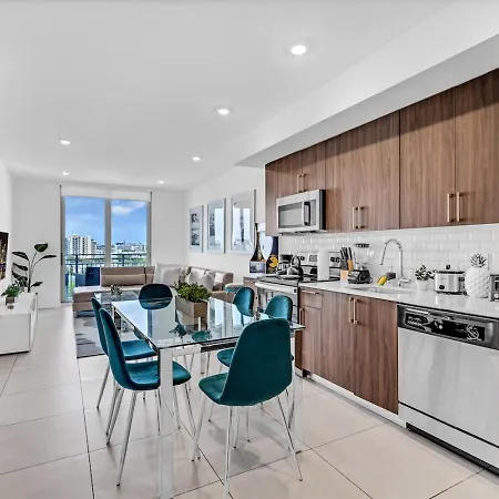 Appartement Chic 3 Bed Retreat Mins Brickell With Free Parking à Miami Extérieur photo