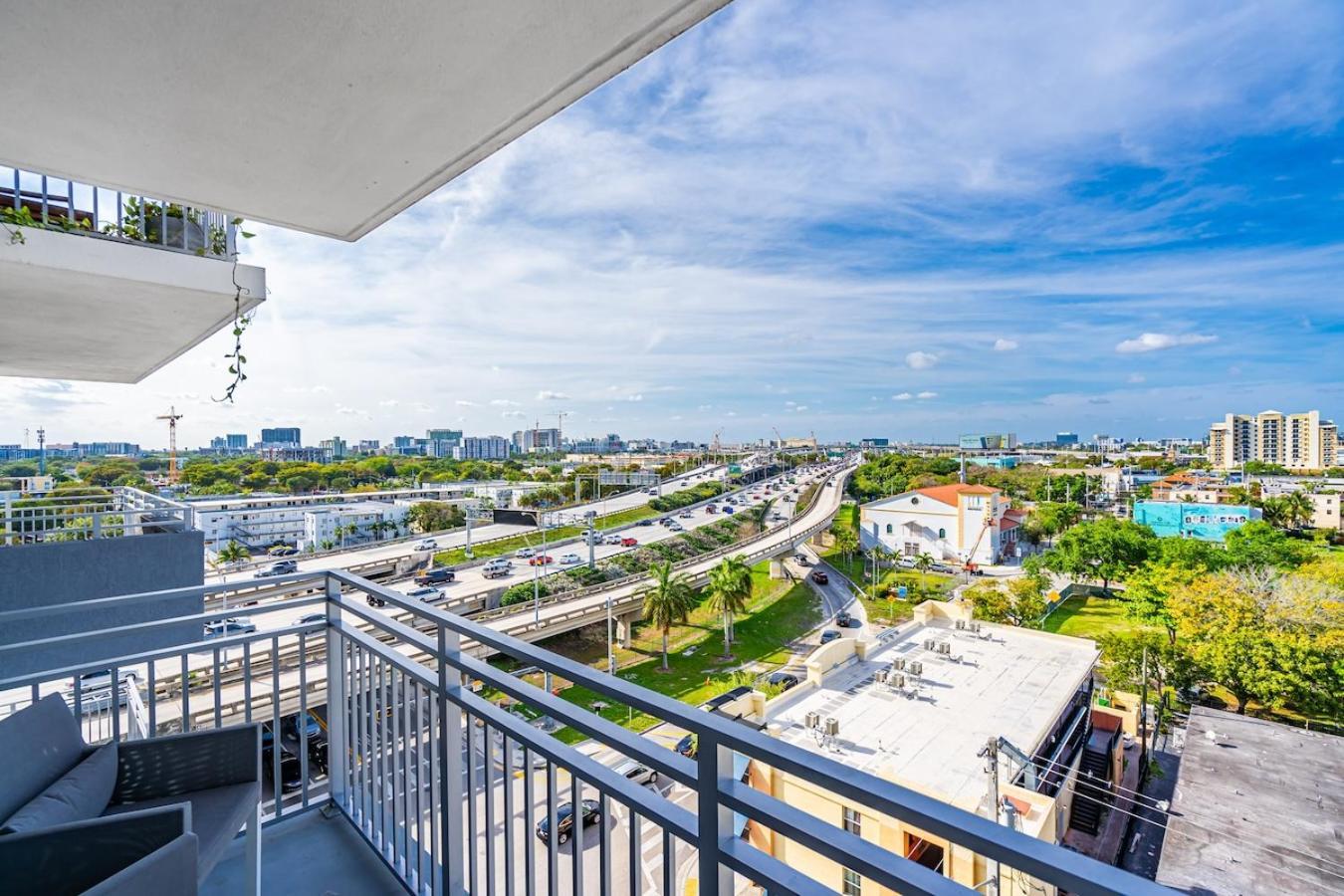 Chic 3 Bed Retreat Mins Brickell With Free Parking Appartement