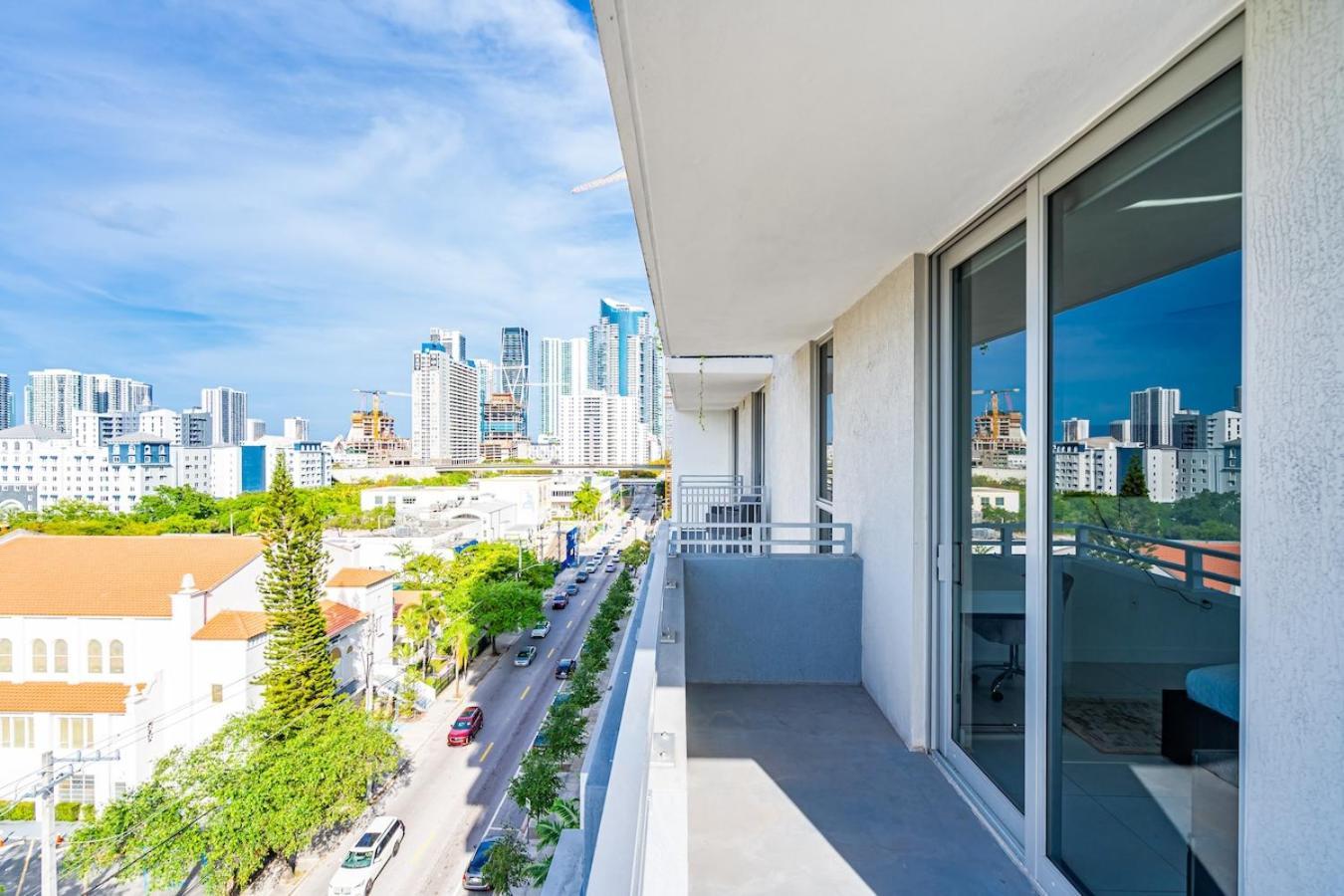 Chic 3 Bed Retreat Mins Brickell With Free Parking Appartement *