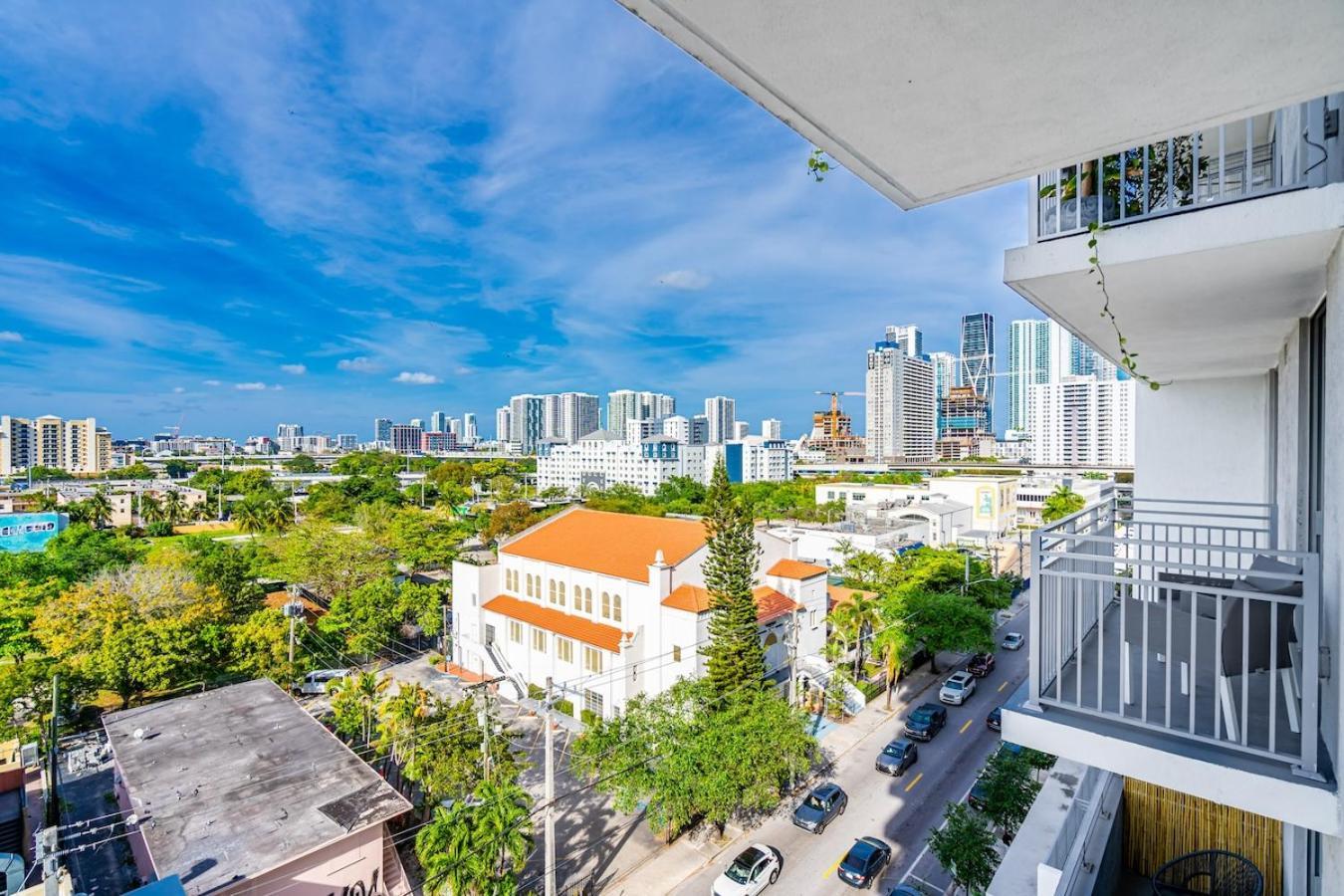 Chic 3 Bed Retreat Mins Brickell With Free Parking Appartement